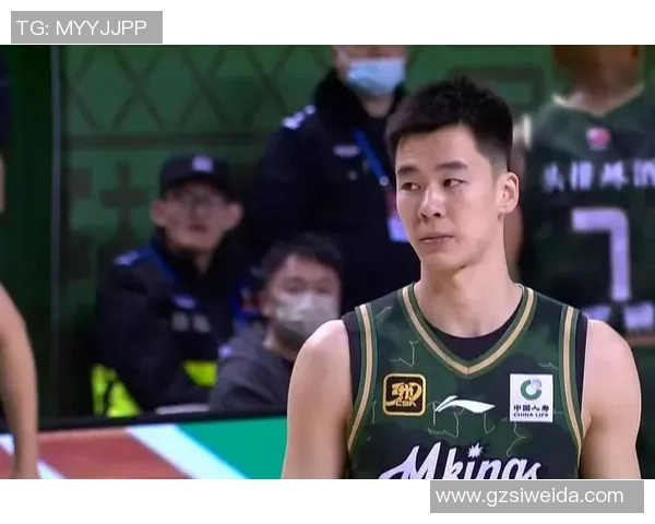 郭昊文：从篮球新星到国家队希望之光的成长历程与未来展望